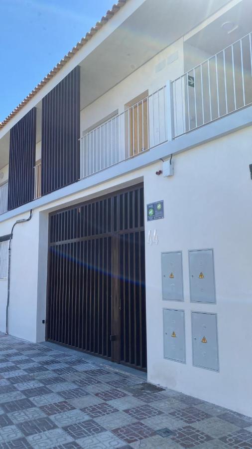 Apartamento Turistico Damajuana Parking Free Espartinas Εξωτερικό φωτογραφία