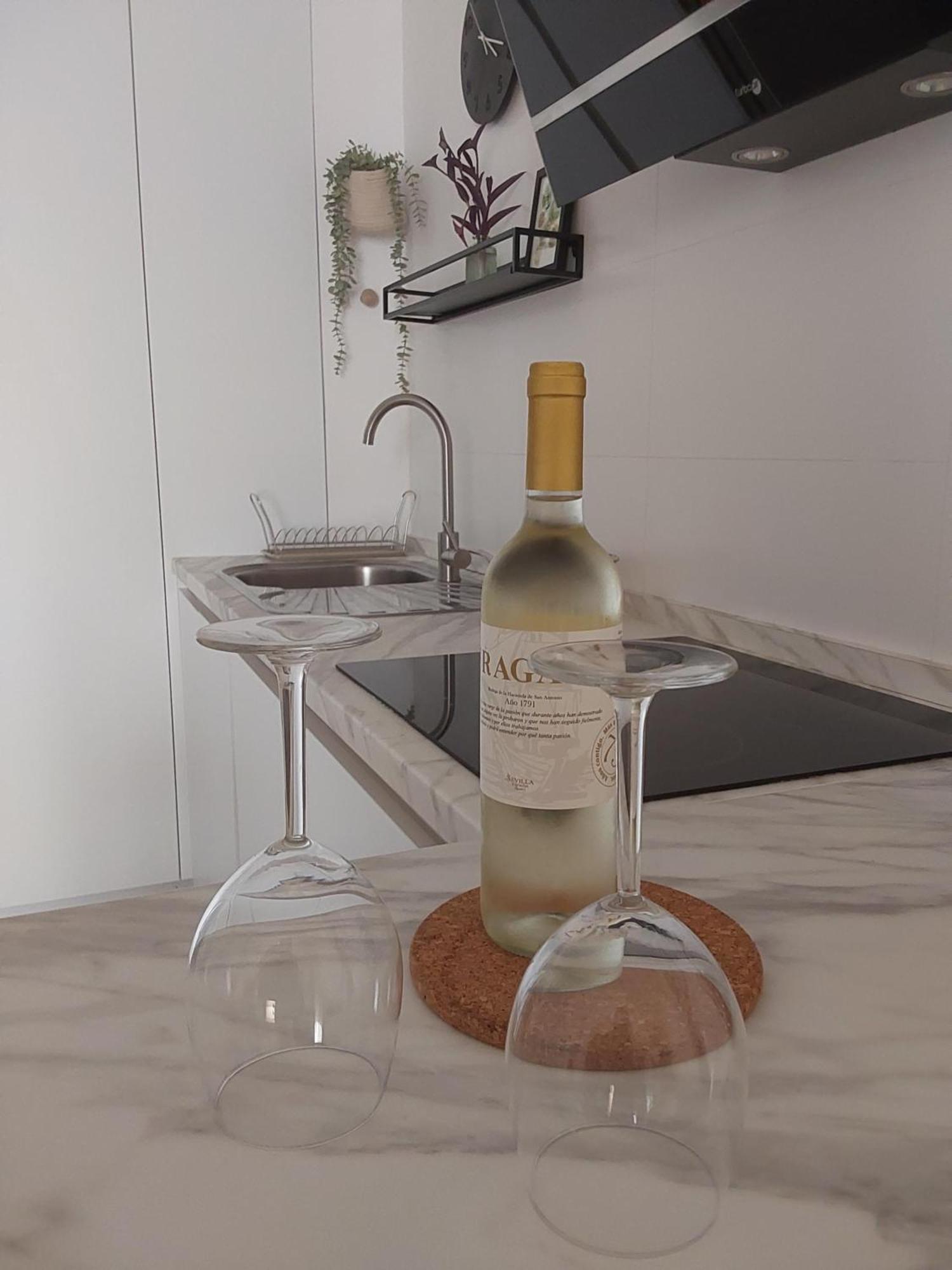 Apartamento Turistico Damajuana Parking Free Espartinas Εξωτερικό φωτογραφία